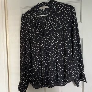Gray with white pattern long sleeve blouse from LOFT. Size XS